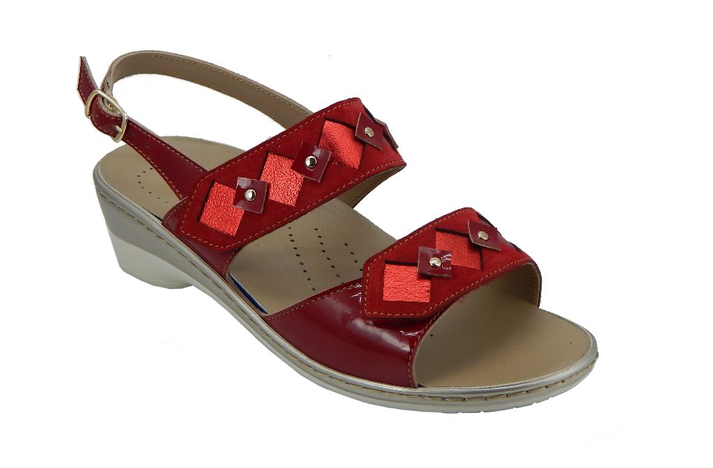 woman sandal ace red
